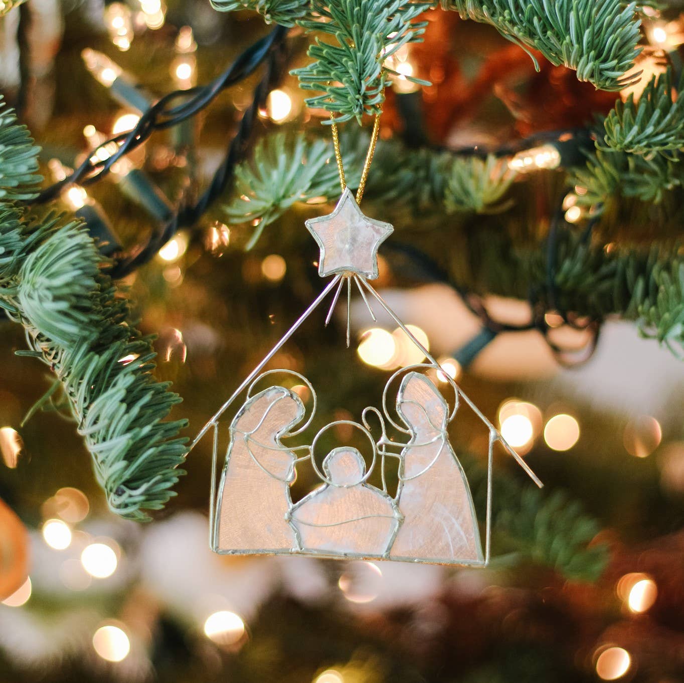 4" Capiz Flat Nativity House Ornament w/Star (Nat/Gold)