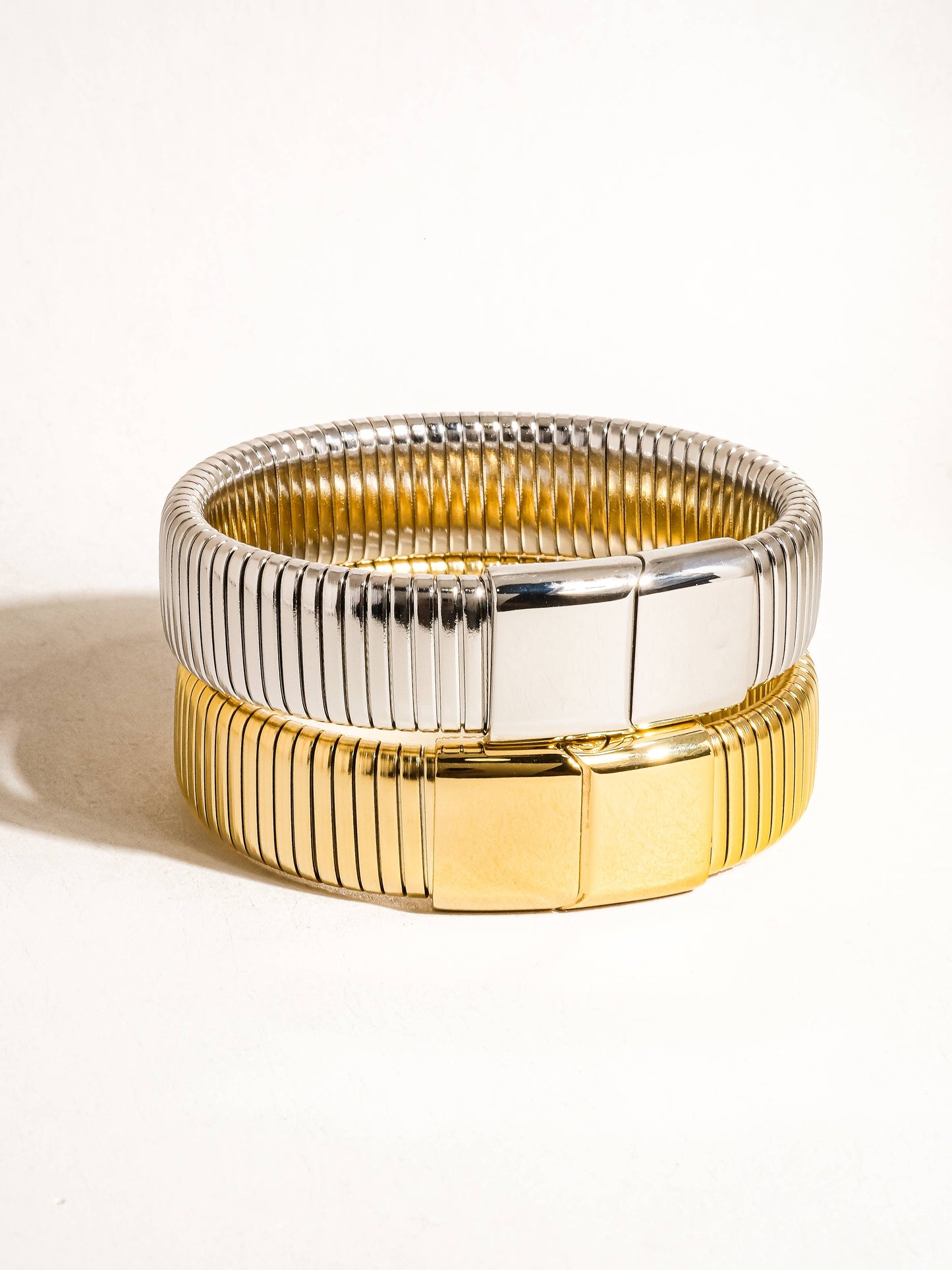 Christel 18K Gold Non-Tarnish Stripe Bold Bangle