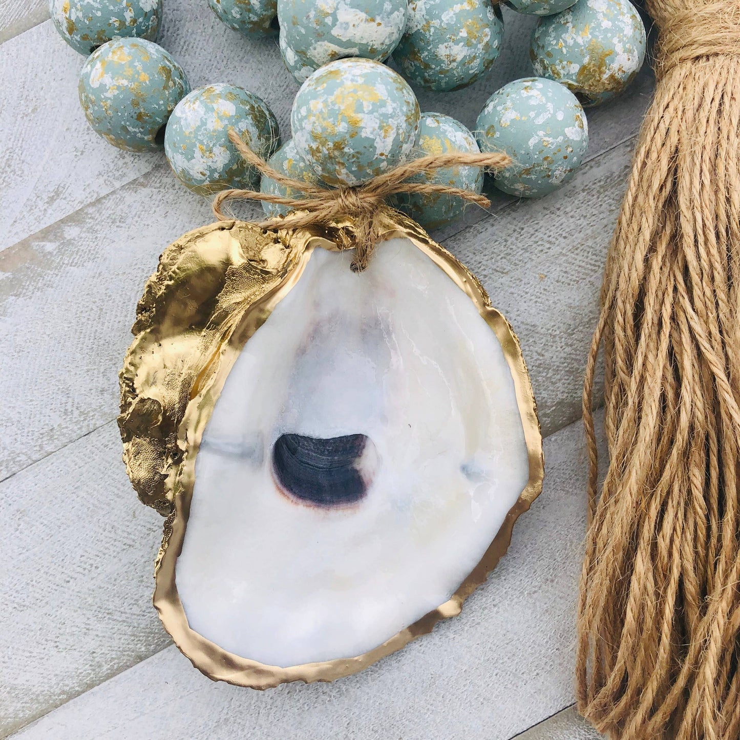 Blessing Bead Garland With Oyster And Tassel