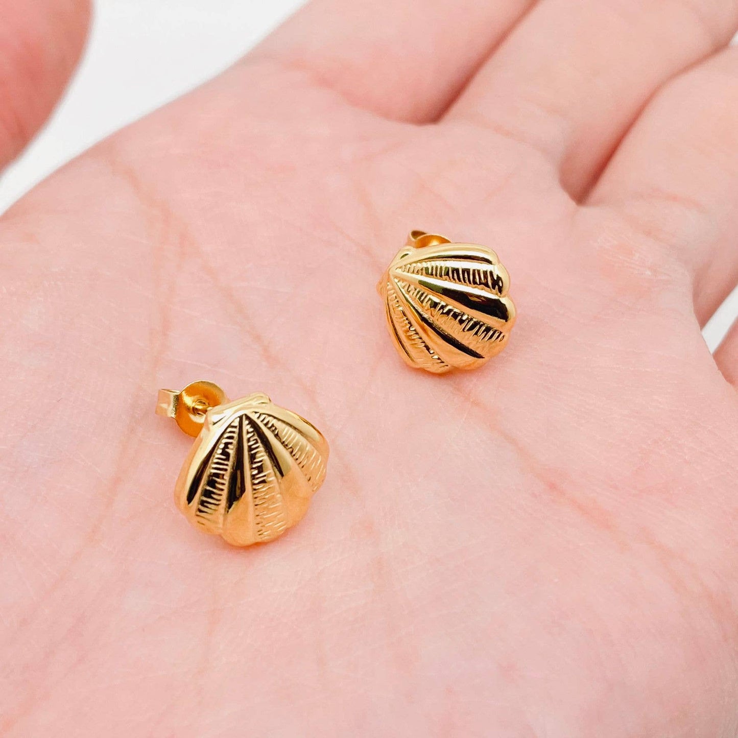 18K Gold Plated Stainless Steel Shell Shape Ear Studs