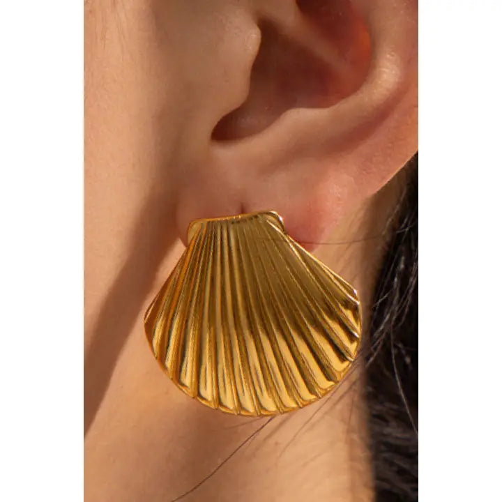 18k Gold Plated Waterproof Stainless Steel Large Clam Shell Earring