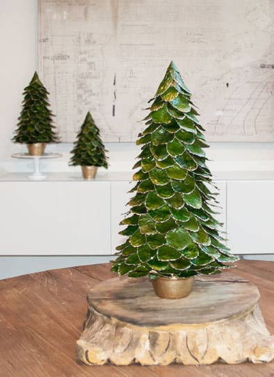 Potted Butterfly Leaf Cone Tree (Green/Gold)