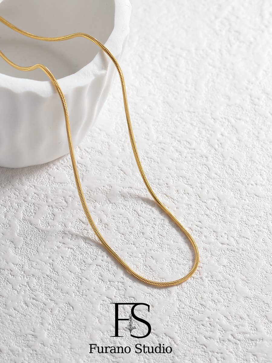 1mm Gold Thin Herringbone Necklace