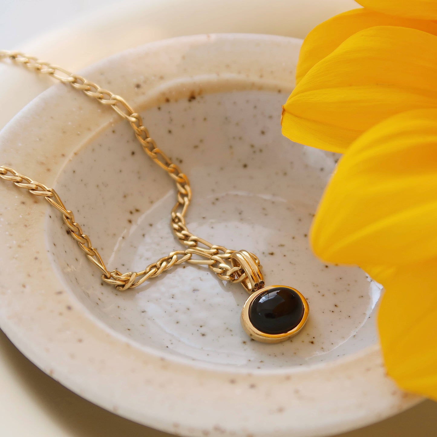 18K Gold Black Onyx/Green Jade Gemstone Pendant Necklace