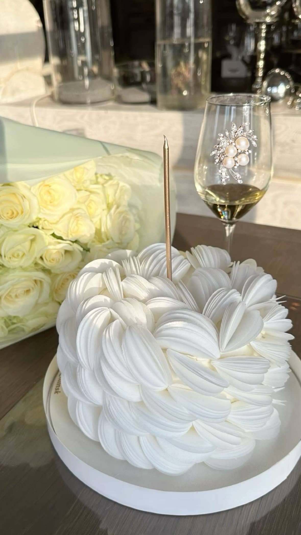 Pearl Bouquet Jeweled Stemmed Wine Glass