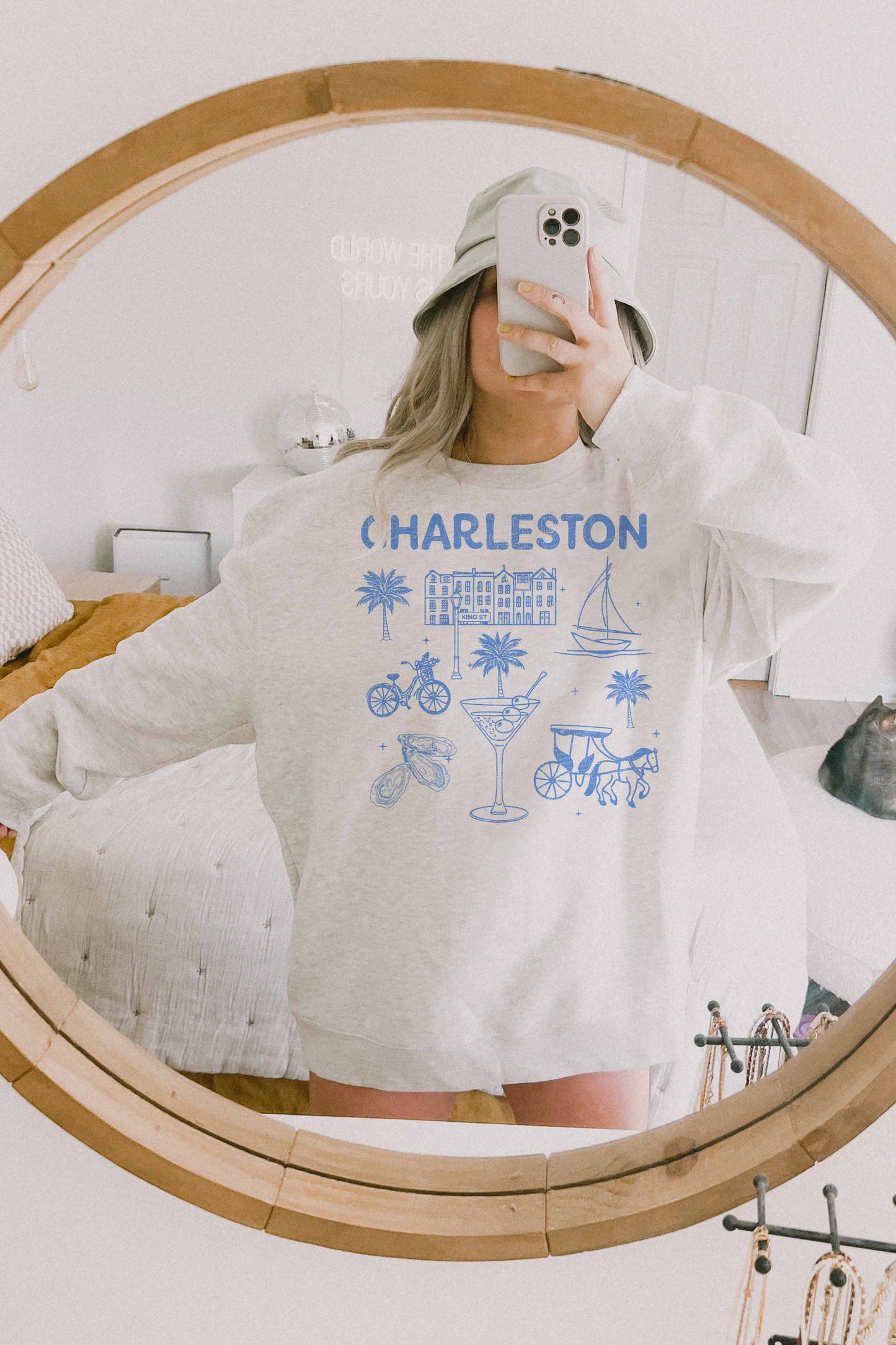 CHARLESTON OVERSIZED SWEATSHIRTS