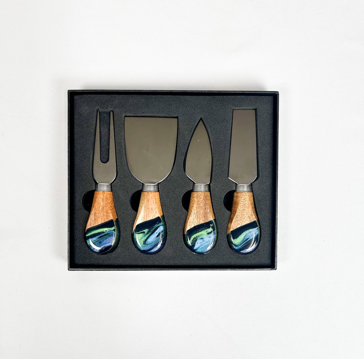 NEW! Resin Coated Cheese Knife Set