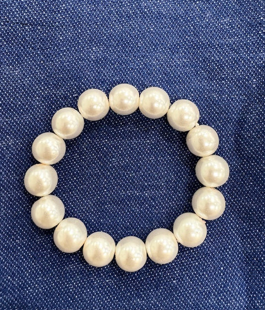 Glass Pearl Bracelet