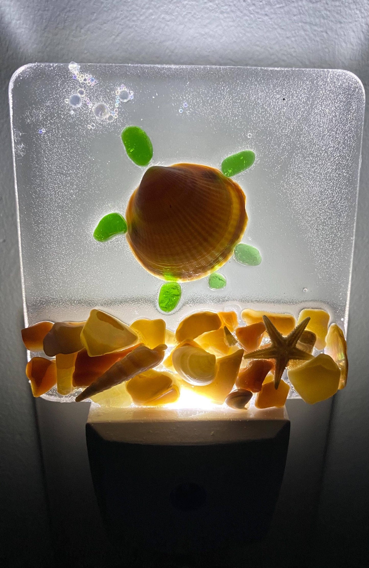 COASTAL Night Light- TURTLE, glass with shells