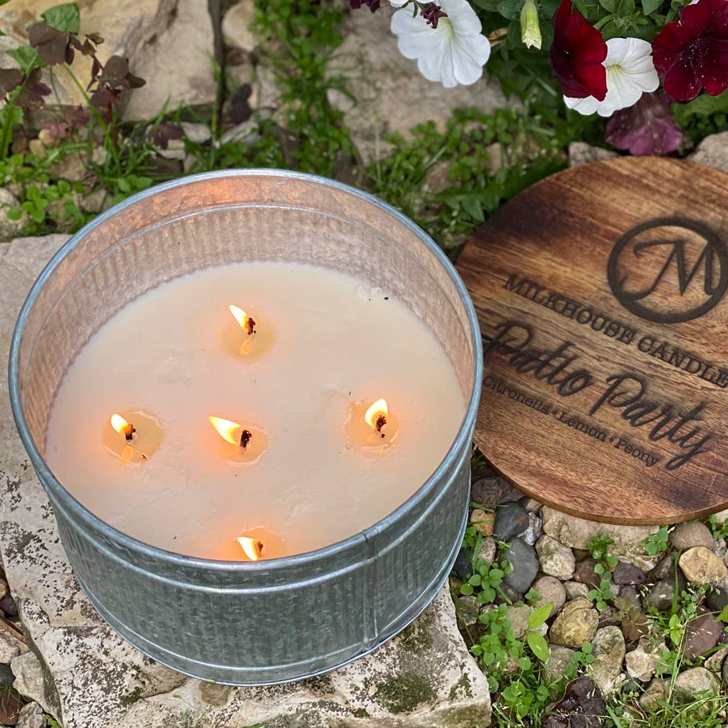 7lb Outdoor Candle: Patio Party