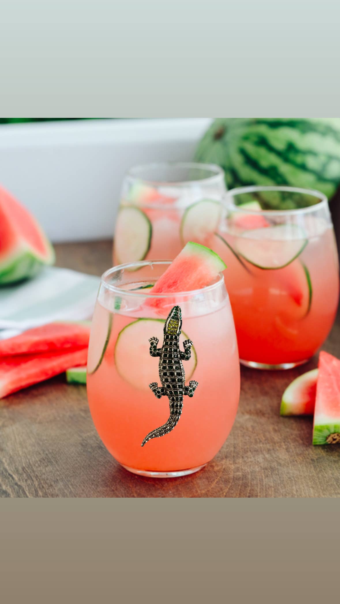Alligator Jeweled Stemless Wine Glass