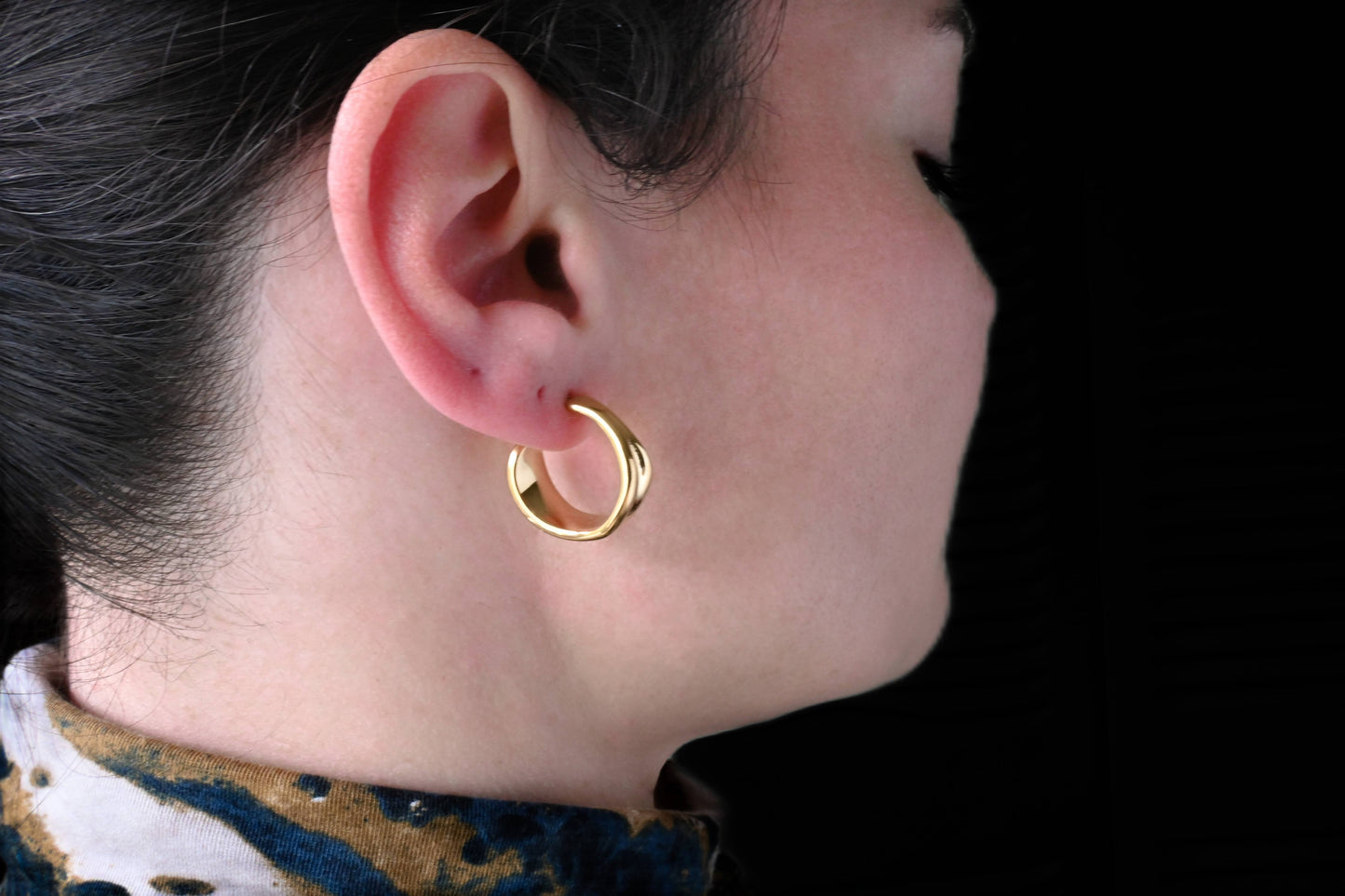 Vintage Style Hoops - 18k Gold Wide Sculptural Hoop Earrings