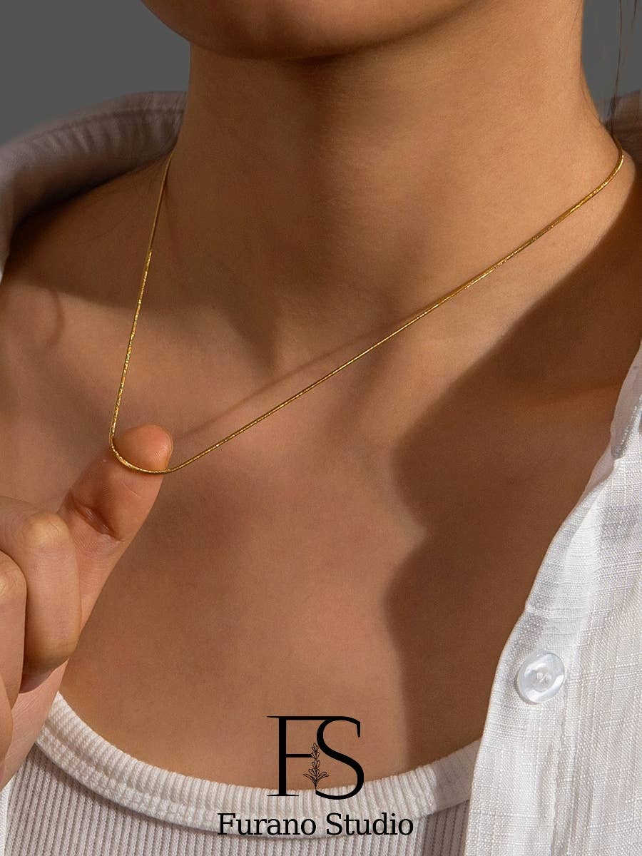 1mm Gold Thin Herringbone Necklace